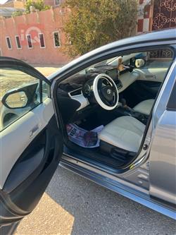 تۆیۆتا کۆرۆلا